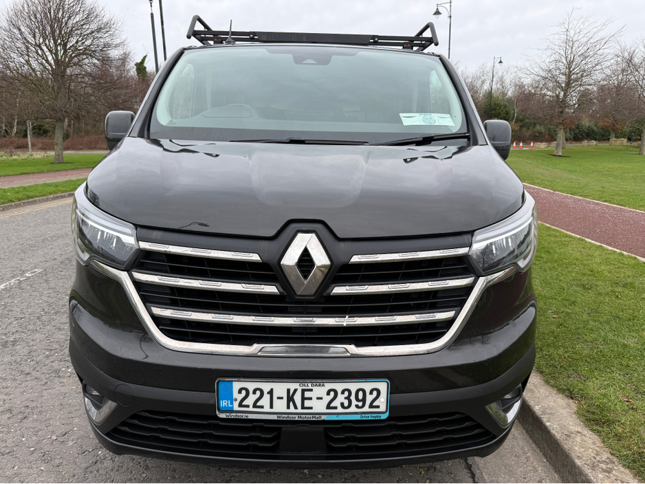 2022 Renault Trafic LL30 LWB 170 SPORT ONE OWNER €16,950