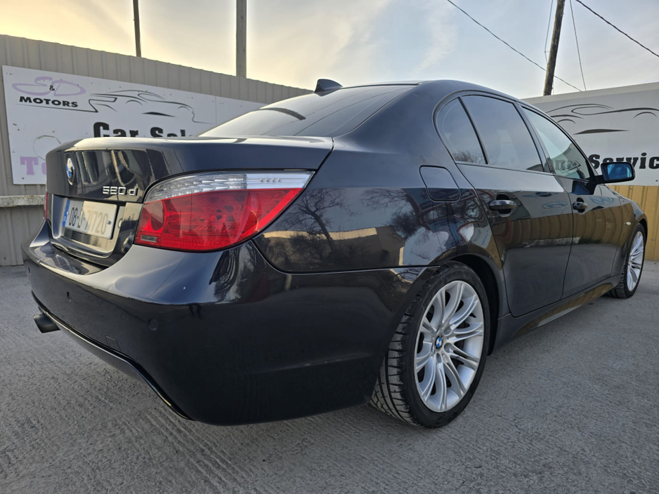 2008 BMW 5 Series - image 2