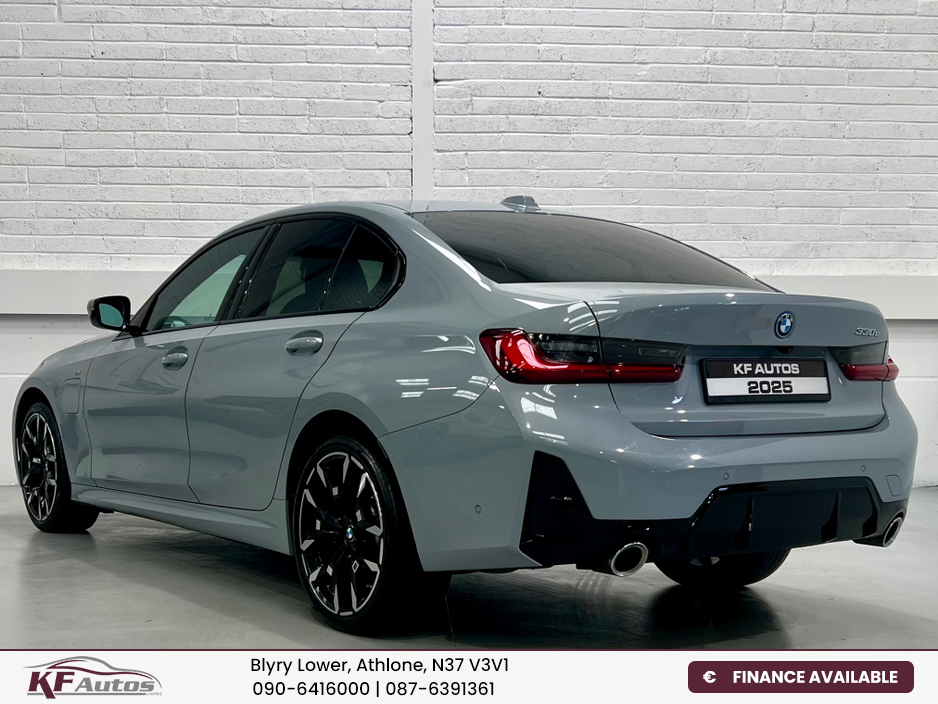 2025 BMW 3 Series - image 8