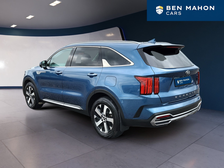 2021 Kia Sorento - image 3