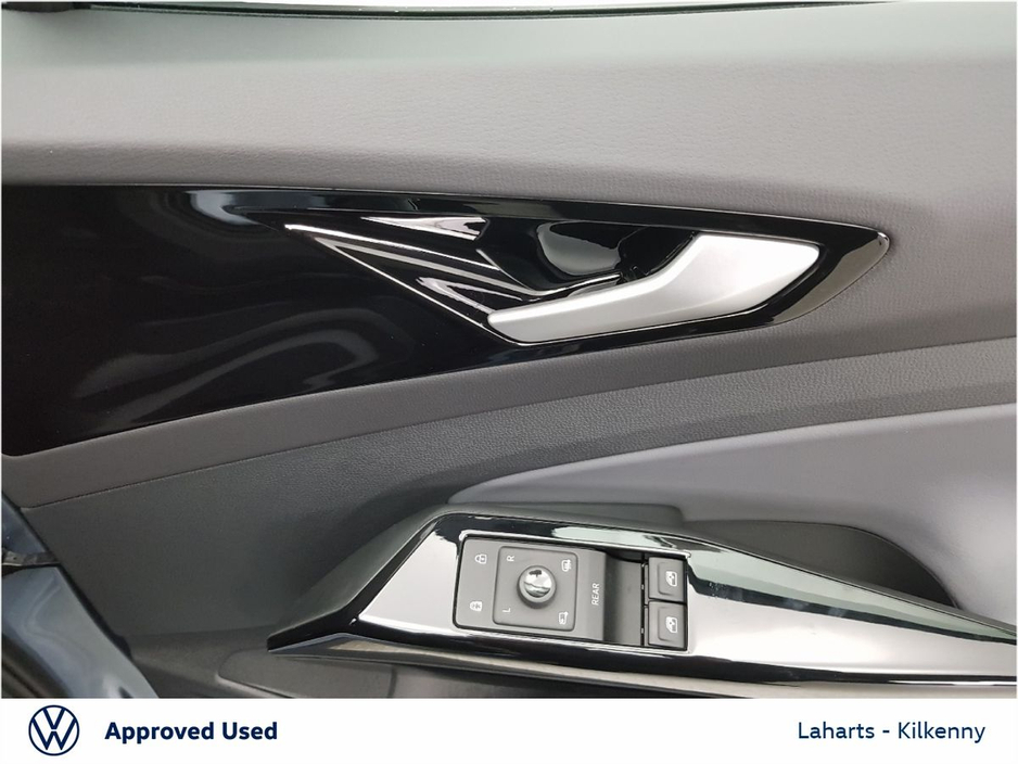 2023 Volkswagen ID.4 - image 23