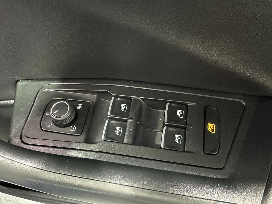 2023 Volkswagen T-Roc R Line Automatic 1.5 Tsi €33,800
