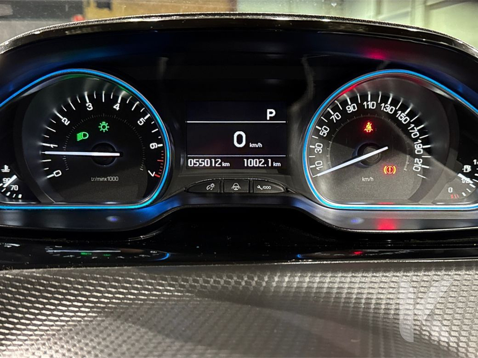 2017 Peugeot 2008 BLACK HALF LEATHER - FACTORY ALLOYS - REVERSE CAMERA €12,950