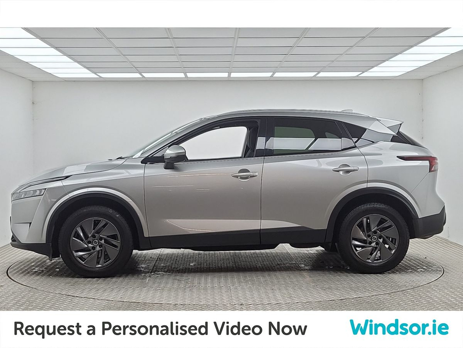 2022 Nissan Qashqai 1.3 PET MILD HYBRID SV + Glass Roof Rail Pack €25,995
