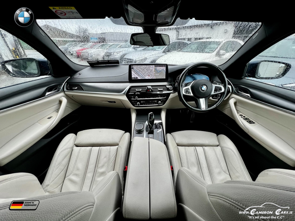 2022 BMW 5 Series 520d MSPORT LCI ROYAL NAVY €38,950