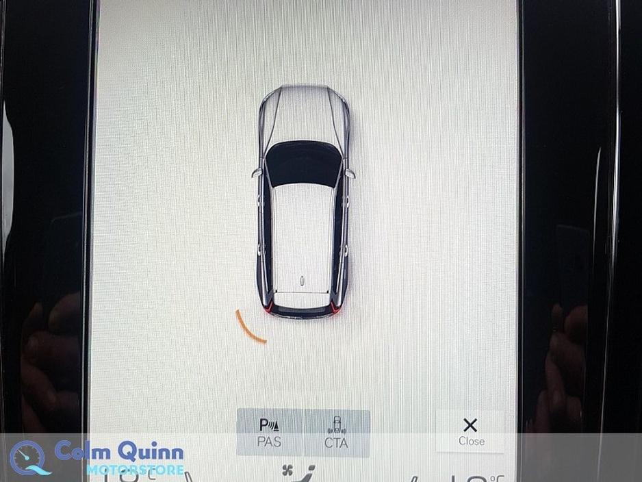 2021 Volvo V60 - image 15