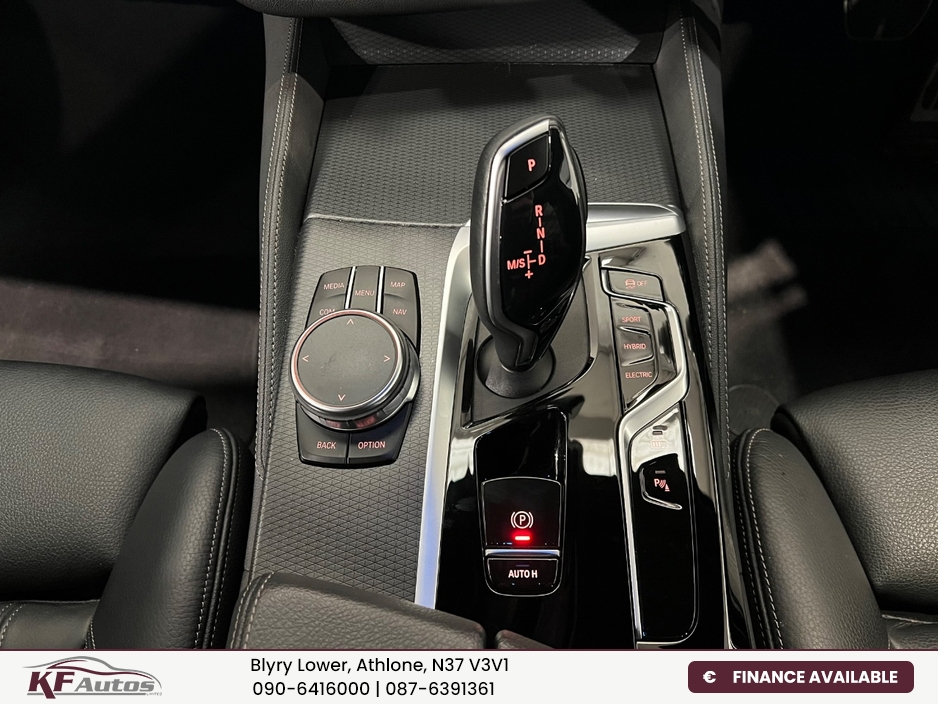 2023 BMW 5 Series - image 32