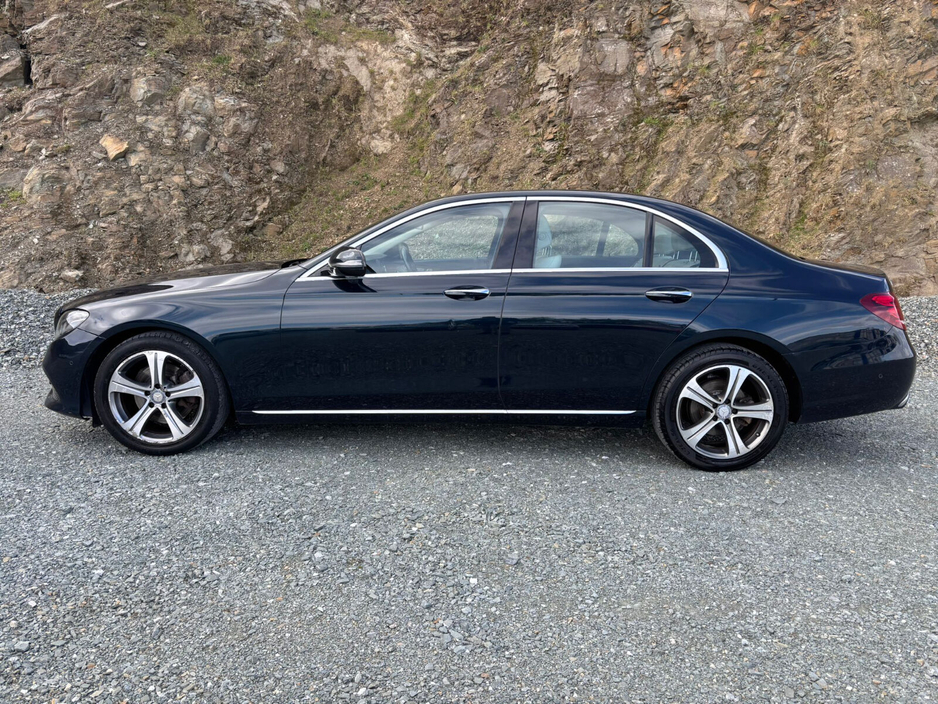 2016 Mercedes-Benz E Class - image 5