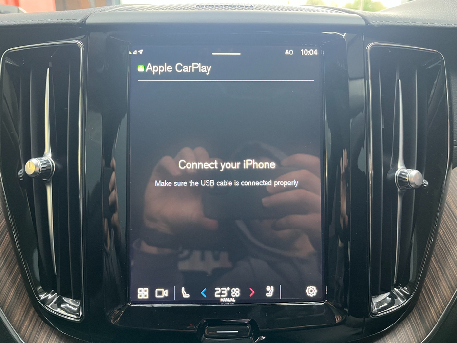 2022 Volvo XC60 - image 24