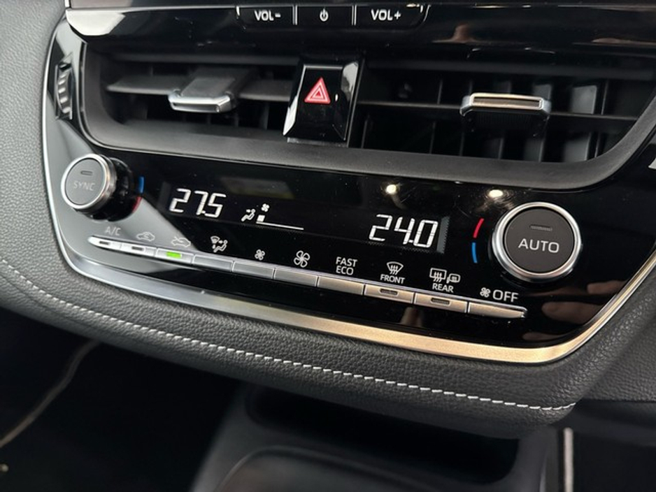 2024 Toyota Corolla HYBRID LUNA H/B €28,450