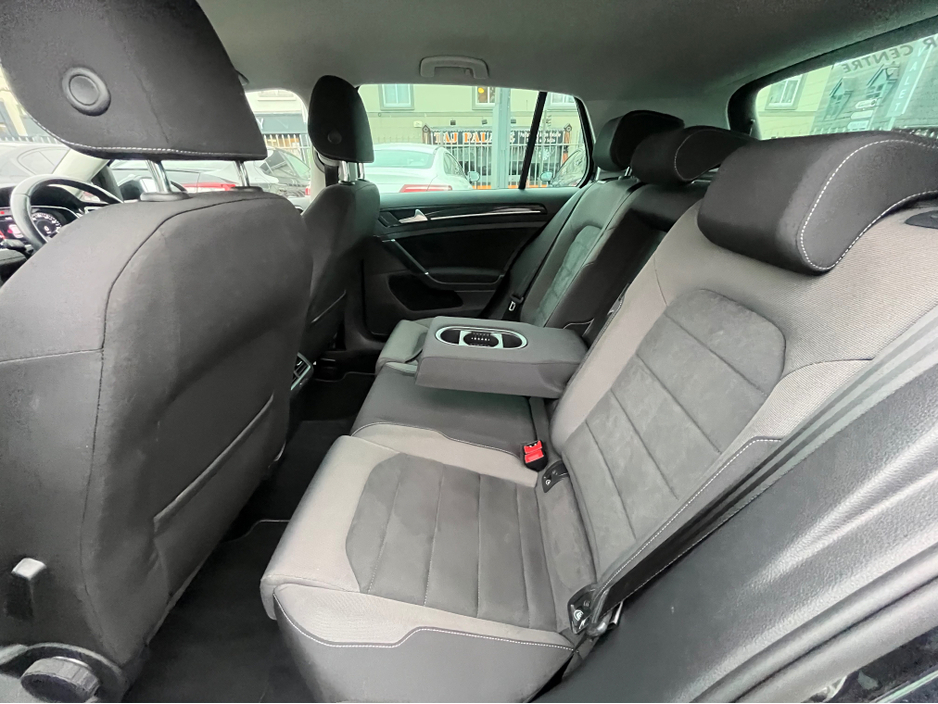 2019 Volkswagen Golf - image 23