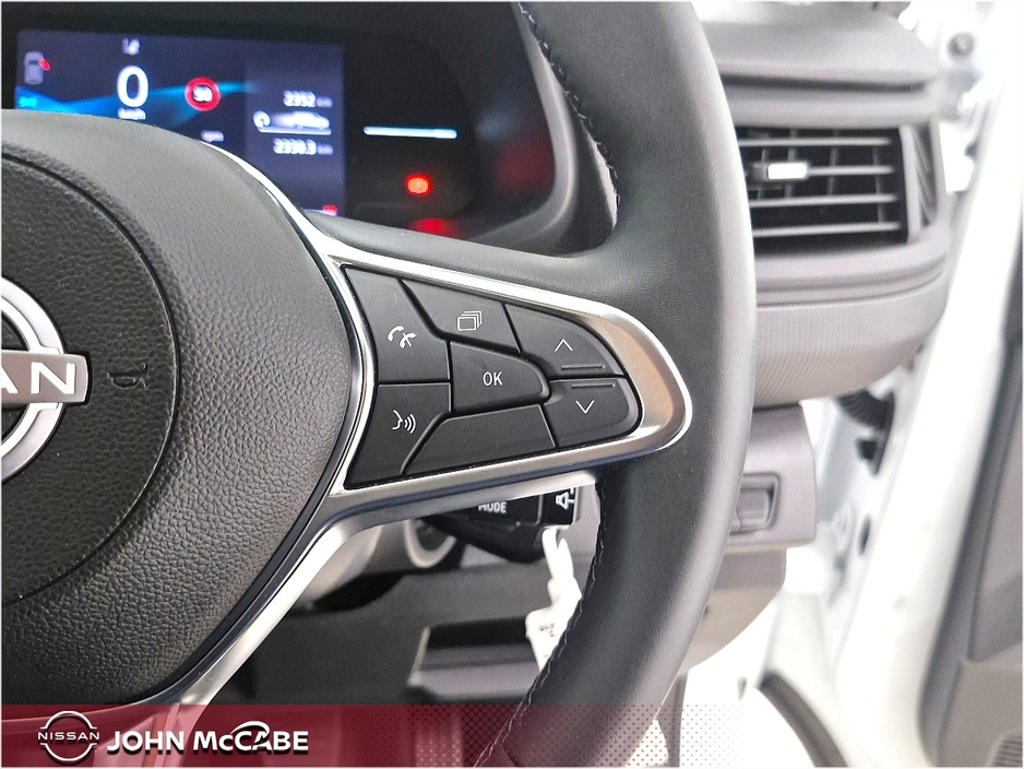 2025 Nissan Primastar - image 39