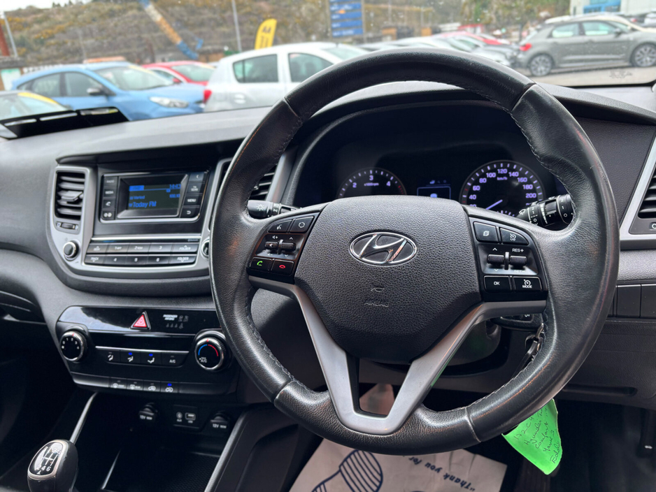 2017 Hyundai Tucson - image 8