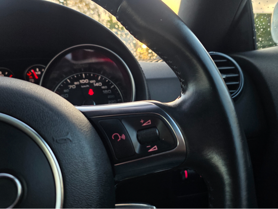 2015 Audi TT 1.8 TFSI FULL BLACK LEATHER SEATS REV CAMERA ALLOYS €16,450