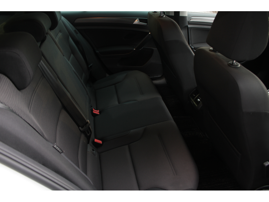 2019 Volkswagen Golf 2.0TDI 150BHP SPORT 5DR HATCHBACK AUTO // 1 OWNER WITH ONLY 82,000 KM'S // BUY WITH CONFIDENCE AA AND SIMI APPROVED DEALER 2026 // FINANCE ARRANGED // ALL TRADE INS WELCOME // €21,950