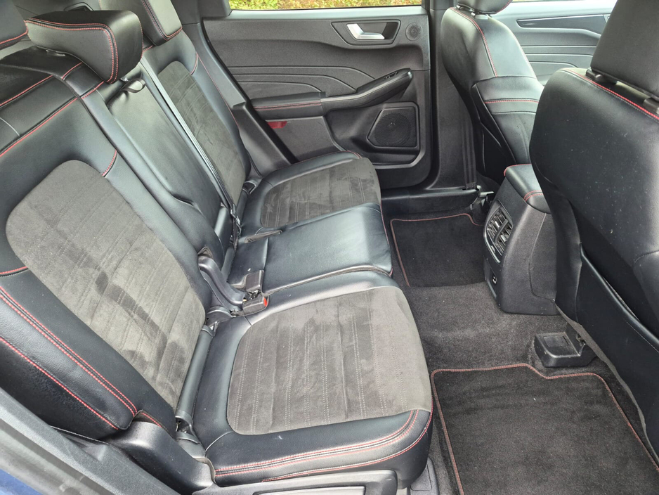 2023 Ford Kuga - image 13