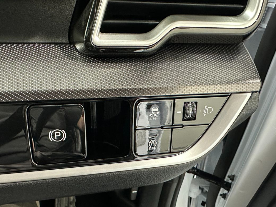 2025 Kia Sportage - image 23