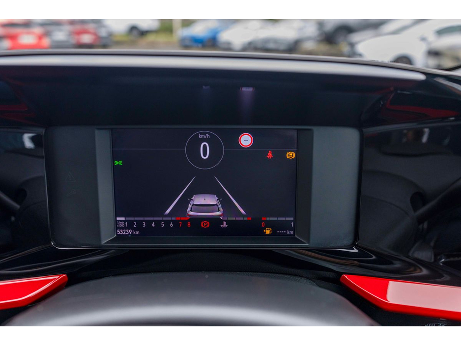 2022 Opel Mokka - image 9