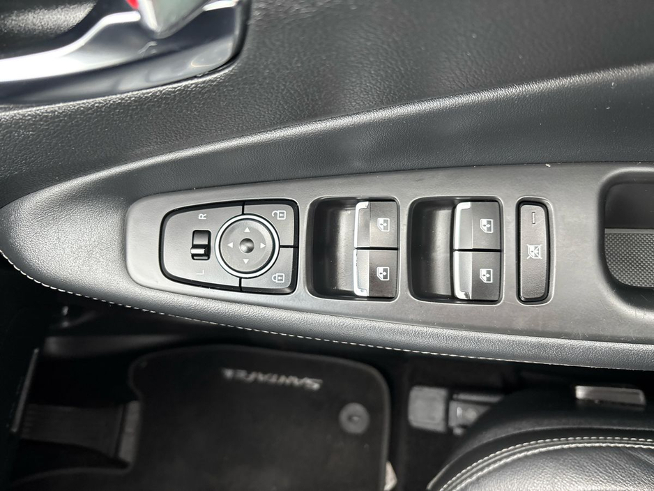 2019 Hyundai Santa Fe - image 14