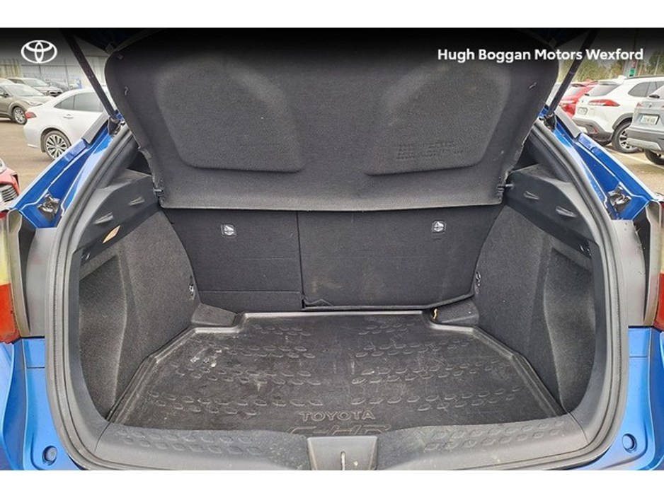 2019 Toyota C-HR - image 10