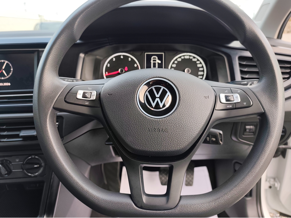 2021 Volkswagen Polo - image 13