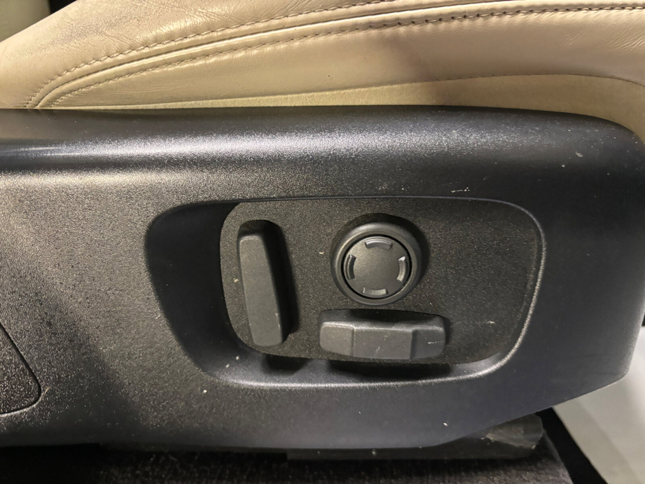 2020 Land Rover Range Rover Sport - image 12