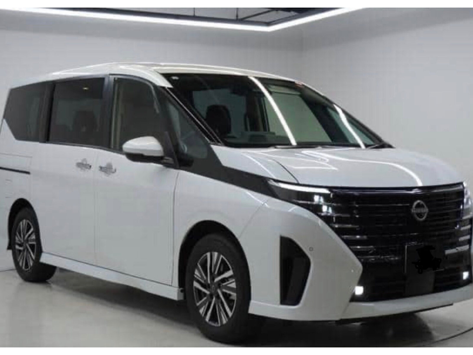 2024 Nissan Serena  €35,900