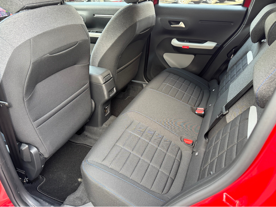 2025 Citroen C3 - image 14