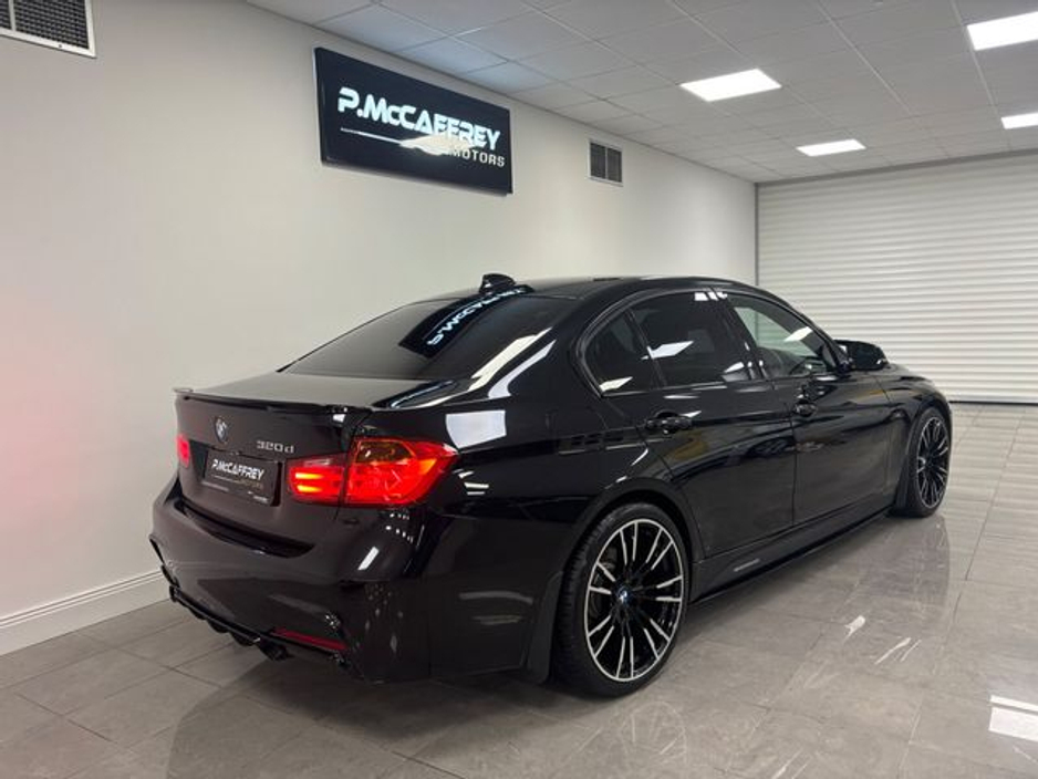 2018 BMW 3 Series - image 6