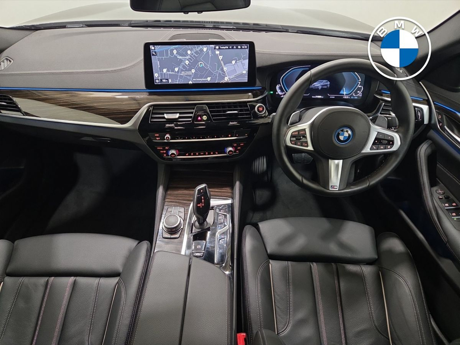 2022 BMW 5 Series 530e xDrive M Sport Saloon €44,950