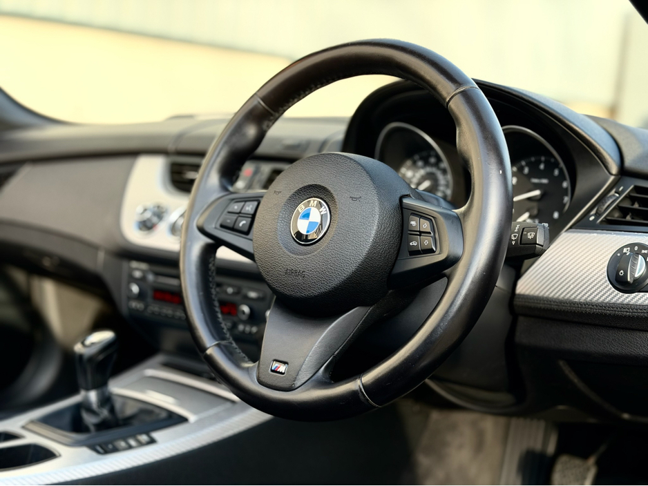 2012 BMW Z4 - image 11