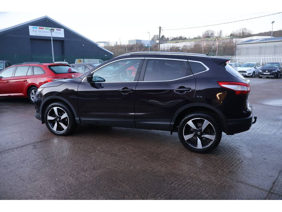 2017 Nissan Qashqai N-VISION 360 Huge Spec New Timing Belt Exceptional Condition! €13,995
