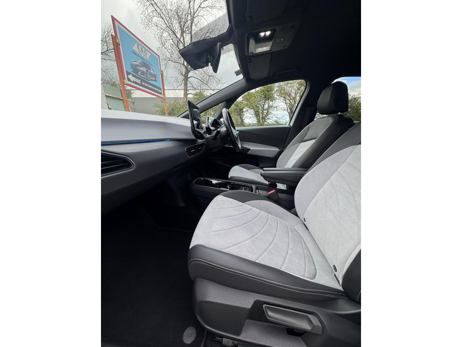2023 Volkswagen ID.3 - image 13