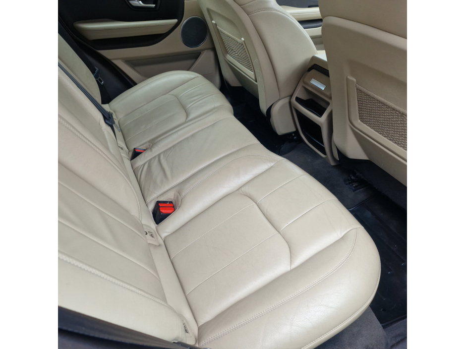 2018 Land Rover Range Rover Evoque - image 12