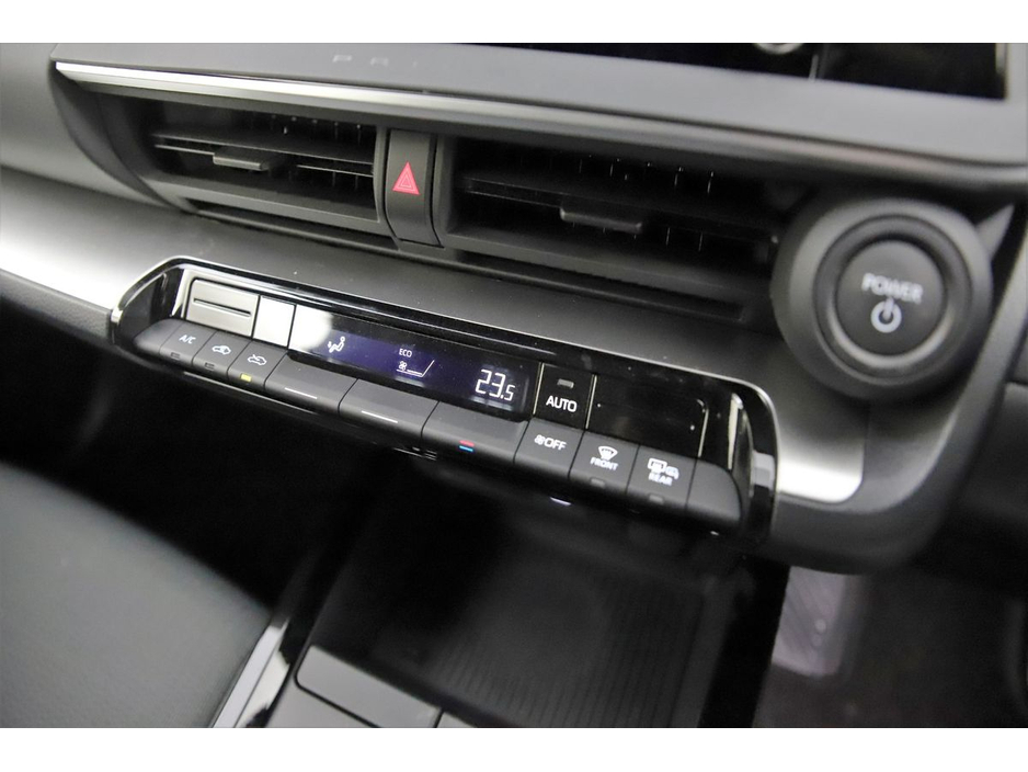 2023 Toyota Prius 1.8 SELF CHARGING HYBRID *LOW MILEAGE*REVERSE CAM*PARK SENSORS* €30,890