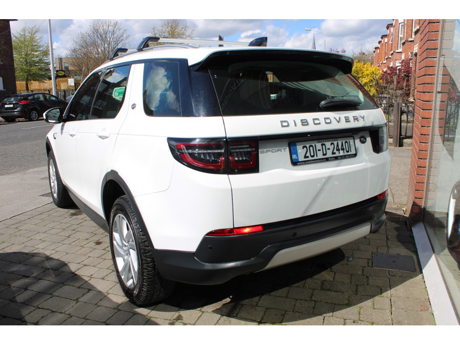2020 Land Rover Discovery Sport - image 4