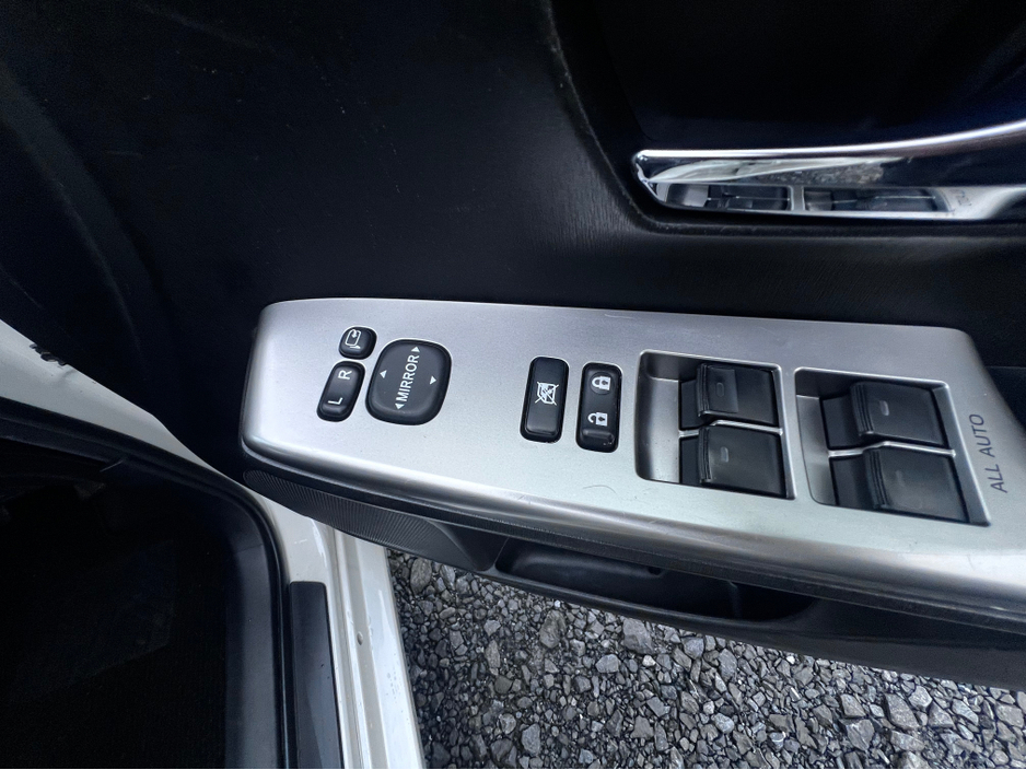 2020 Toyota Prius Alpha 2020 Toyota Prius Alpha  Self Charging Hybrid Automatic €19,950