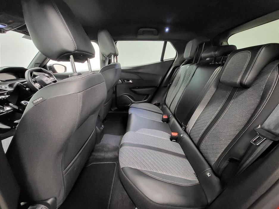 2025 Peugeot 2008 1.2 Puretech 100bhp Allure €31,975