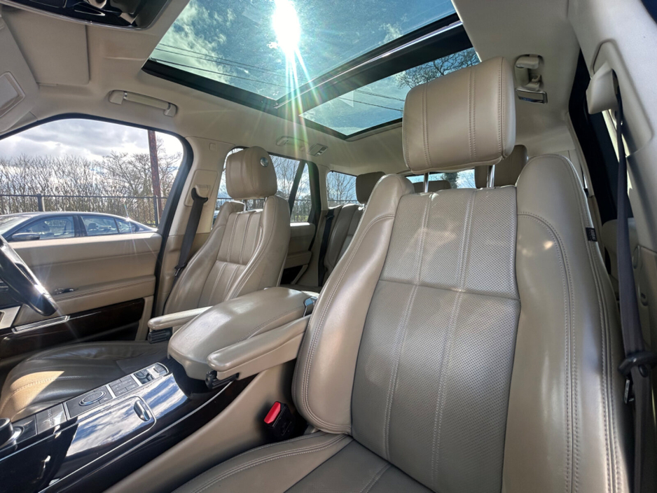 2017 Land Rover Range Rover - image 11