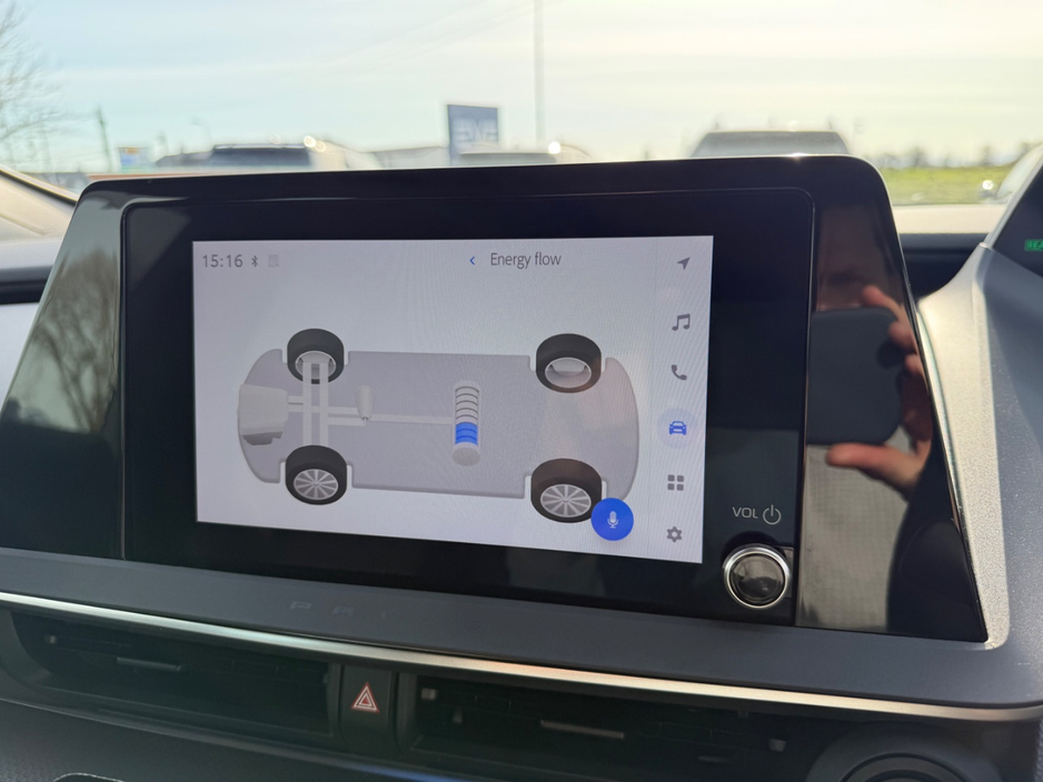 2023 Toyota Prius - image 24