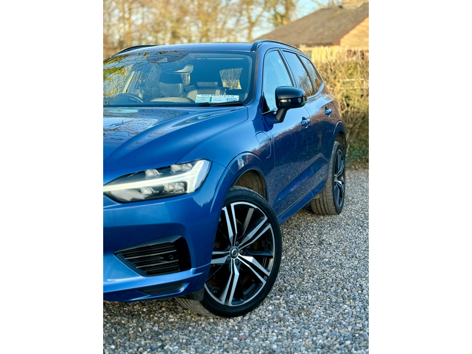 2021 Volvo XC60 - image 6