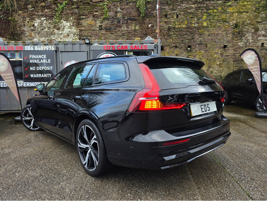 2023 Volvo V60 2.0 T6 350BHP 4 Wheel Drive 2023 (231) €30,950