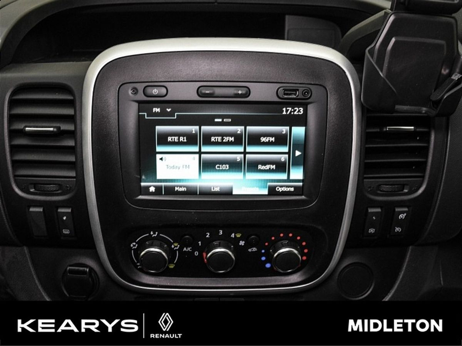 2021 Renault Trafic LL30 ENERGY DCI 145 Sport EX Vat. €21900 inc €17,878