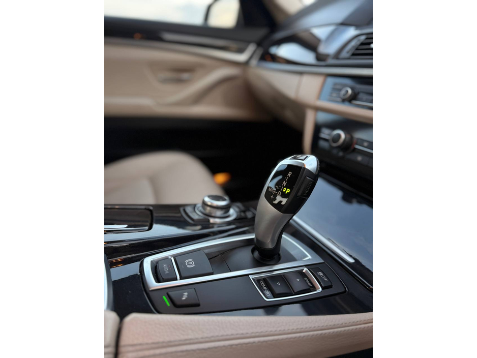 2014 BMW 5 Series - image 48