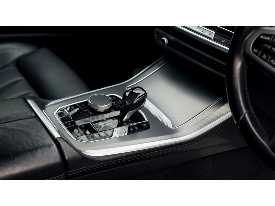 2021 BMW X5 2021 (211)  BMW X5 45e M Sport Pro 390bhp €46,999