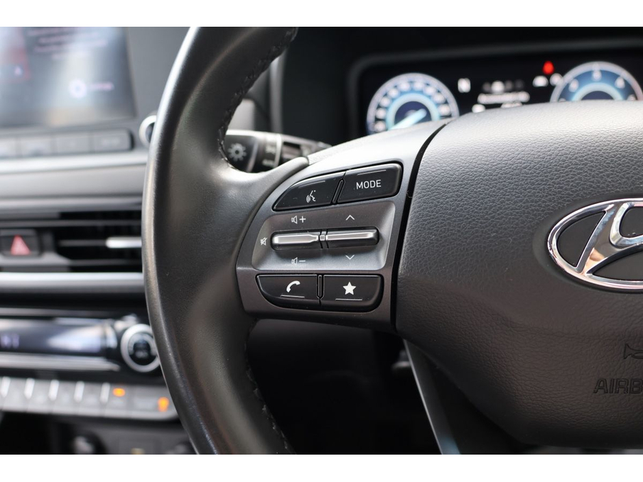 2021 Hyundai Kona - image 9