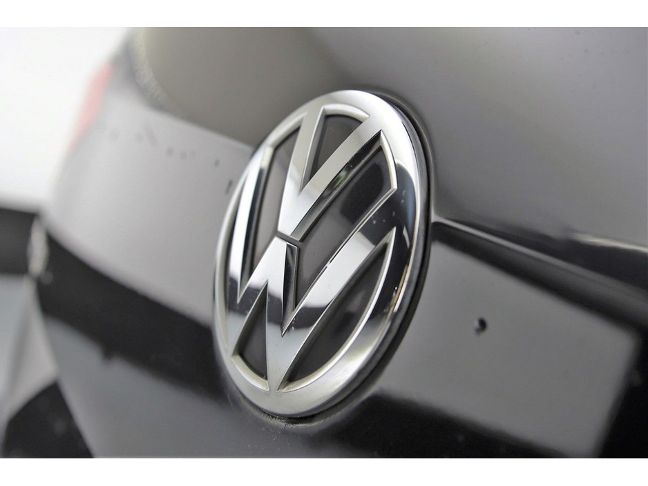 2018 Volkswagen Touran - image 30