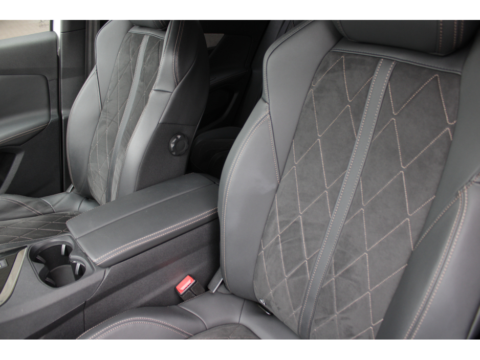 2019 Peugeot 3008 - image 26