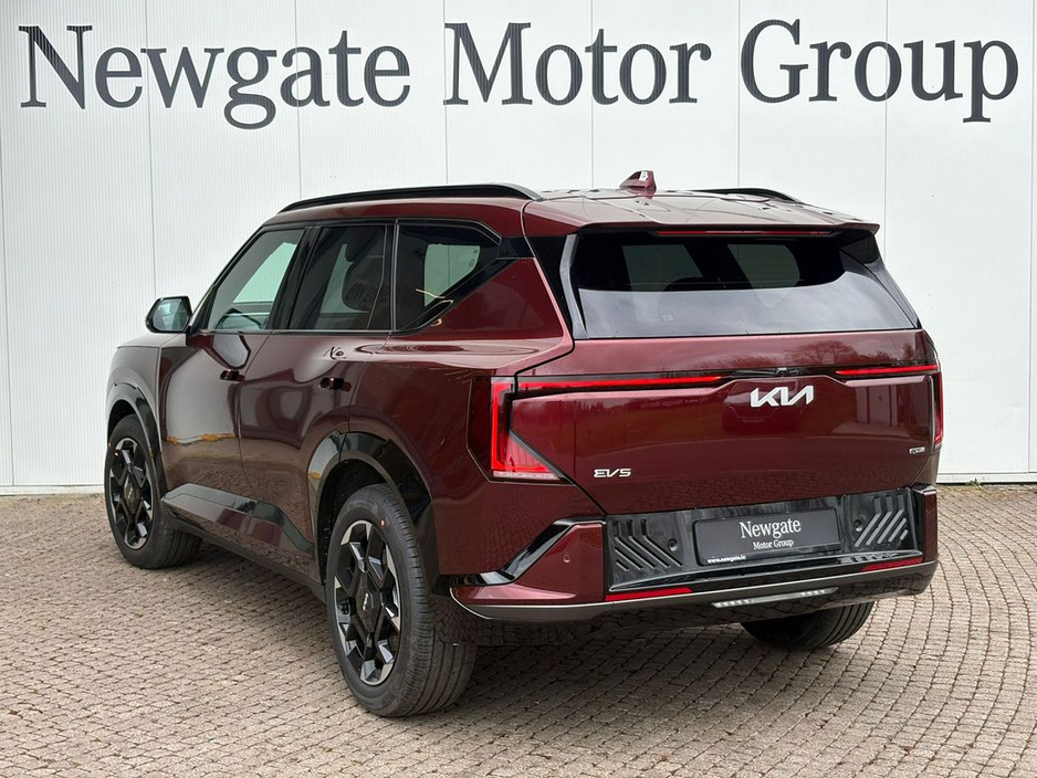 2026 Kia EV5 - image 7