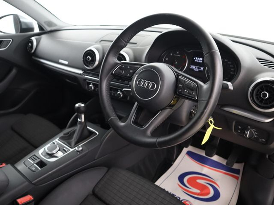 2017 Audi A3 - image 9